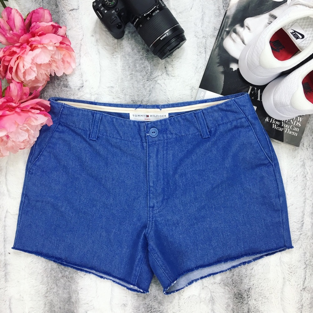 tommy hilfiger • vintage denim shorts - Picture 2 of 5